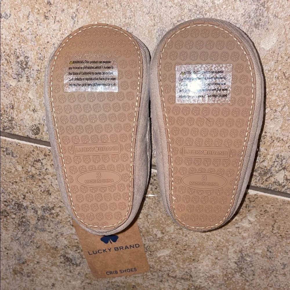 Lucky Brand Loafers Tan Baby Moccasins size 3